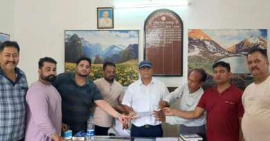 टनकपुर नगर पालिका के सभासदों ने रेलवे पर लगाया फुटपाथ पर अतिक्रमण का आरोप
