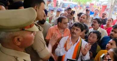 हल्द्वानी : योगा ट्रेनर ज्योति मेर हत्याकांड के खुलासे की मांग को लेकर एसपी का घेराव, पहाड़ी आर्मी ने किया प्रदर्शन