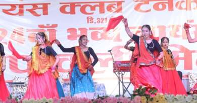 टनकपुर : लायंस क्लब दीपावली मेले में स्थानीय कलाकारों ने किया प्रतिभा का प्रदर्शन