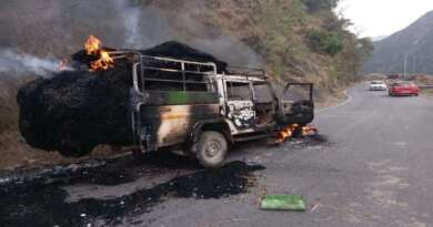 उत्तराखंड : पराली से भरी चलती यूटिलिटी में लगी आग, दो लोगों ने कूदकर बचाई जान