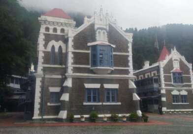 उत्तराखंड : ‘पति नास्तिक है, धार्मिक रीति-रिवाज नहीं मानता’ महिला ने हाईकोर्ट में दी तलाक की अर्जी