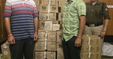 टनकपुर में एसओजी ने पकड़ी पांच लाख की अवैध शराब