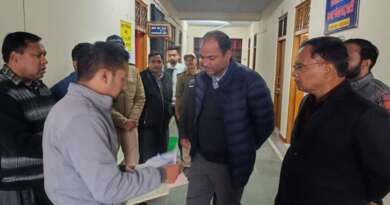 जिलाधिकारी ने तहसील पाटी का किया निरीक्षण, अभिलेखों की जांच कर दिए पारदर्शिता व जवाबदेही के निर्देश