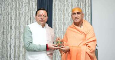 देहरादून : देश के दिग्गज संतों ने सीएम धामी से की मुलाकात, जानिये क्या रहा खास