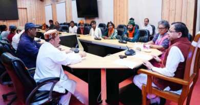 उत्तराखंड : चौखुटिया में स्वास्थ्य सेवाओं को लेकर आंदोलन कर रहे लोगों से मिले सीएम धामी, ये आश्वासन दिया…