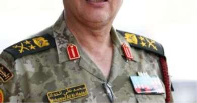 भीषण विमान हादसे में इस देश के आर्मी चीफ की मौत, चार वरिष्ठ सैन्य अधिकारियों समेत तीन क्रू मेंबरों की भी गई जान