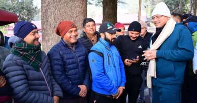नैनीताल में मॉर्निग वॉक पर निकले सीएम, नये साल की तैयारियों का लिया जायजा