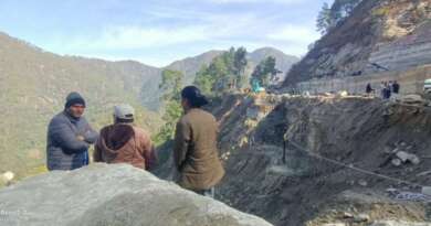 जिलाधिकारी ने स्वाला चौड़ीकरण कार्य का किया निरीक्षण, तेजी और गुणवत्ता पर जोर