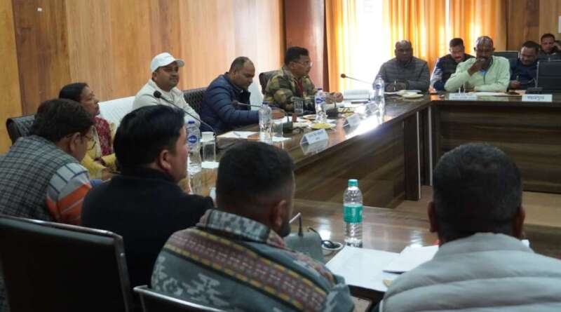 चम्पावत : जिला पंचायत की बैठक में विकास कार्यों में तेजी लाने पर दिया गया जोर