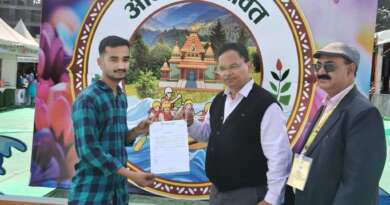 चम्पावत सरस कॉर्बेट महोत्सव : वृहद रोजगार मेले का हुआ आयोजन, 55 युवाओं को मिली नियुक्ति