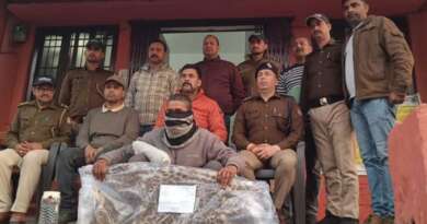 चम्पावत : चल्थी चौकी चेक पोस्ट पर गुलदार की खाल समेत एक गिरफ्तार