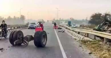 17 साल के लड़के ने नाबालिग दोस्तों के साथ 160 की स्पीड से दौड़ाई कार, खौफनाक हादसे में 7 की मौत