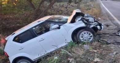 रामनगर में भीषण सड़क हादसा : कार और पिकअप की भिड़ंत में दो डॉक्टर गंभीर घायल