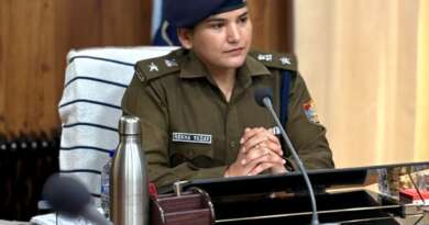 चम्पावत : कोई भी पुलिस कर्मी वर्दी में रील/वीडियों नहीं बनायेगा : एसपी रेखा यादव