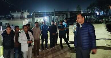 चम्पावत : डीएम ने रात्रि में किया ₹2022.90 लाख की लागत वाले निर्माणाधीन क्रिटिकल केयर यूनिट का निरीक्षण