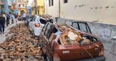 भयंकर आंधी-तूफान में गई 13 वर्षीय बच्चे की जान, दीवार गिरने से वाहन हुए क्षतिग्रस्त