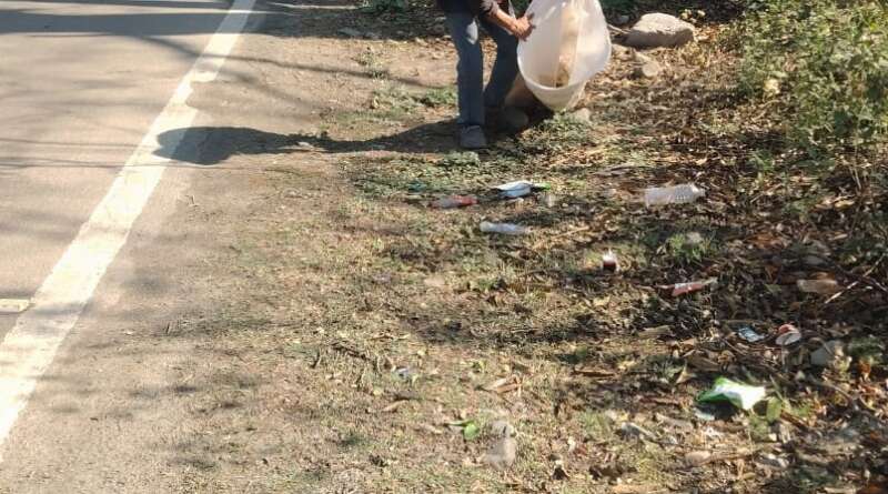 माँ पूर्णागिरि धाम में चला वृहद स्वच्छता अभियान, मंदिर मार्ग हुआ स्वच्छ व प्लास्टिक मुक्त