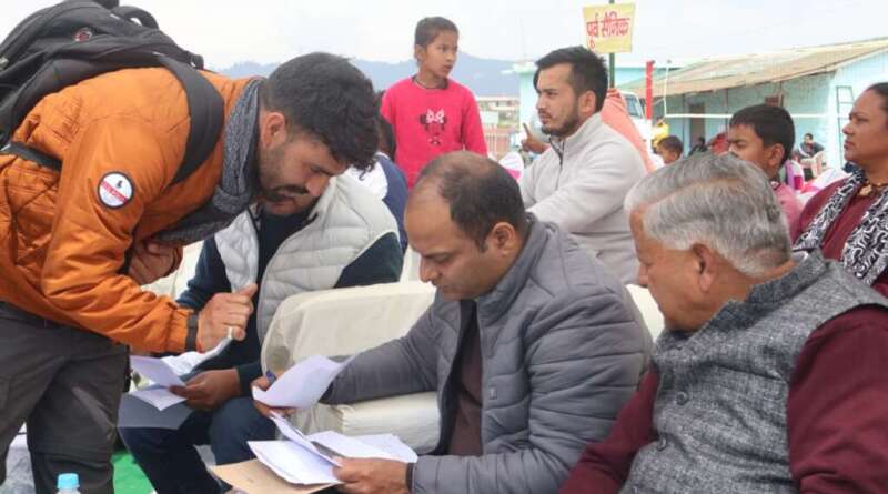 चम्पावत : ‘जन-जन की सरकार: 4 साल बेमिसाल’ मौके पर श्रवण यंत्र वितरण, आधार अपडेट सहित समस्याओं का त्वरित निस्तारण