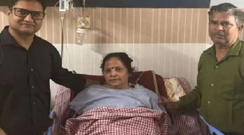 यमराज को मात देकर जिंदा हुई विनीता, सड़क के गड्ढे बने जीवनदाता, अद्भूत है ये रीयल घटना