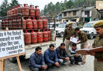 उत्तराखंड में गैस सिलेंडरों की कालाबाजारी पर सख्ती, 74 सिलेंडर किए जब्त, 4 लोगों पर एफआईआर दर्ज
