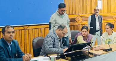 चम्पावत : जनता मिलन कार्यक्रम में सुनी गईं जन समस्याएं, 88 शिकायतों पर डीएम ने दिए त्वरित निस्तारण के निर्देश