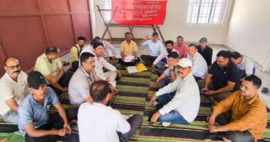 टनकपुर : रोडवेज कर्मचारी संयुक्त परिषद ने दिया धरना