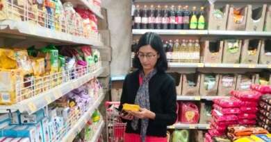 चम्पावत : खाद्य पदार्थों के सात नमूने फेल, 4.20 लाख का जुर्माना, मॉल का किया औचक निरीक्षण