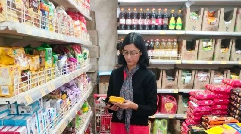 चम्पावत : खाद्य पदार्थों के सात नमूने फेल, 4.20 लाख का जुर्माना, मॉल का किया औचक निरीक्षण