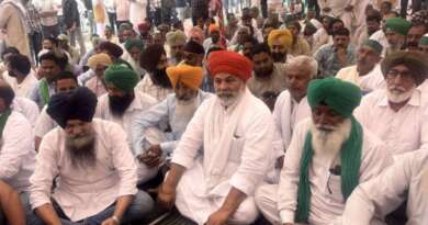 देहरादून : छात्र दिव्यांशु की हत्या पर उबाल, हजारों किसानों का प्रदर्शन, राकेश टिकैत बोले- इंसाफ चाहिए