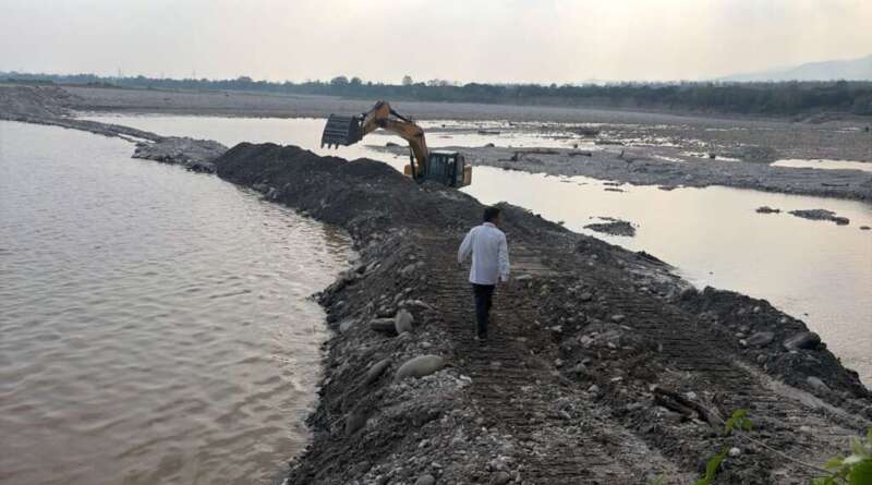 चम्पावत में मानसून पूर्व बड़ी तैयारी: 6.15 लाख घन मीटर मलवा हटाकर पूरा हुआ नदी चैनलाइजेशन कार्य, भू-कटाव व जलभराव से मिलेगी राहत