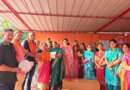 चम्पावत : हनुमान मंदिर में महिला कीर्तन मंडली को जिलाधिकारी ने भेंट की मुख्यमंत्री संस्कृति संवर्धन किट