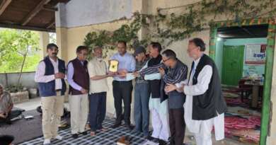 चम्पावत : हिंदी पत्रकारिता दिवस पर विचार और काव्य गोष्ठी का आयोजन, जिलाधिकारी ने साझा किए अपने अनुभव