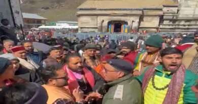 केदारनाथ में वीआईपी दर्शन को लेकर हंगामा, तीर्थपुरोहितों का फूटा गुस्सा, जानें क्या है पूरा मामला…