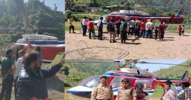चारधाम यात्रियों का हेलीकॉप्टर 11 हजार वोल्ट की हाईटेंशन लाइन में उलझा, पायलट ने खेत में कराई इमरजेंसी लैंडिंग