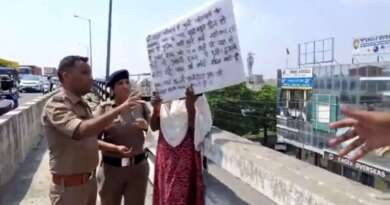 रुद्रपुर में फ्लाईओवर से कूदने पहुंची युवती, पुलिस पर कार्रवाई न करने का आरोप, समझाइश के बाद बचाई गई जान