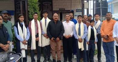 चम्पावत : जीआईसी में प्रतिभावान छात्र-छात्राओं को किया गया सम्मानित
