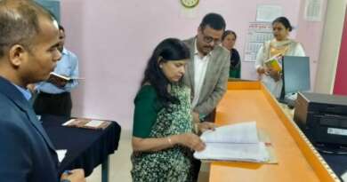 चम्पावत : लंबित मामलों का समयबद्ध एवं संवेदनशीलता के साथ निस्तारण सुनिश्चित करने के निर्देश