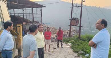 ललुवापानी डंपिंग साइट पर वर्षों पुराने कूड़े के वैज्ञानिक निस्तारण का कार्य तेज, जिलाधिकारी ने किया औचक निरीक्षण