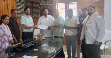 टनकपुर नगरपालिका में विकास कार्य ठप, प्रस्तावों की अनदेखी पर फूटा आक्रोश, सभासदों ने दिया अल्टीमेटम