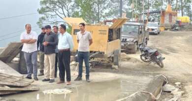 स्वाला डेंजर जोन में सड़क चौड़ीकरण कार्यों का डीएम ने किया निरीक्षण, गुणवत्ता और समयबद्धता पर दिया जोर