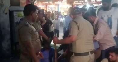 देहरादून में नाबालिग लड़की से दुष्कर्म पर भारी हंगामा, हिंदू संगठन की पुलिस से नोकझोंक