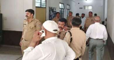 पीआरडी जवान रिश्वत लेते गिरफ्तार, रकम लेकर भागे कर्मचारी की तलाश जारी