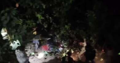 नैनीताल-कालाढूंगी मार्ग पर टेंपो ट्रेवलर खाई में गिरी, दो की मौत, कई घायल