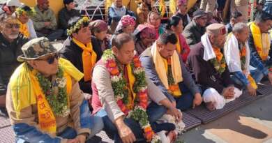 बदरीनाथ मंदिर के चढ़ावे में कथित हेराफेरी पर बवाल, कांग्रेस विधायक लखपत बुटोला उपवास पर बैठे