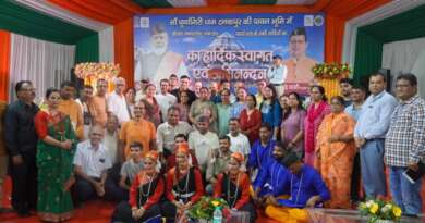 टनकपुर : भक्ति, लोकसंस्कृति और स्वागत से गदगद हुए श्रद्धालु; उत्तराखंड की संस्कृति में ‘रमे’ कैलाश मानसरोवर यात्री