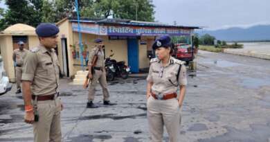 आईजी कुमाऊं ने बनबसा भारत-नेपाल सीमा का किया निरीक्षण, अपराध नियंत्रण और प्रभावी पुलिसिंग के दिए सख्त निर्देश