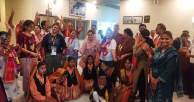 टनकपुर पहुंचा कैलाश मानसरोवर यात्रा का दूसरा जत्था, 11 राज्यों के 47 श्रद्धालुओं का हुआ भव्य स्वागत