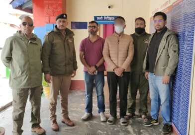 बदरीनाथ चढ़ावा चोरी मामला: निलंबित पीए प्रमोद नौटियाल गिरफ्तार, CCTV में कैद हुई कथित करतूत