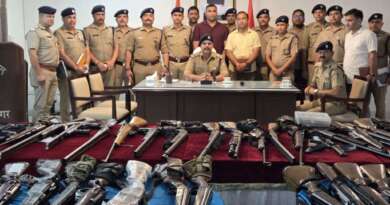 लाइसेंस की आड़ में हथियारों का बड़ा खेल बेनकाब, 94 संदिग्ध शस्त्र लाइसेंस और 119 हथियार जब्त