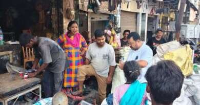 टनकपुर में स्वच्छता और अतिक्रमण के खिलाफ पालिका का अभियान, 3,500 रुपये जुर्माना वसूला